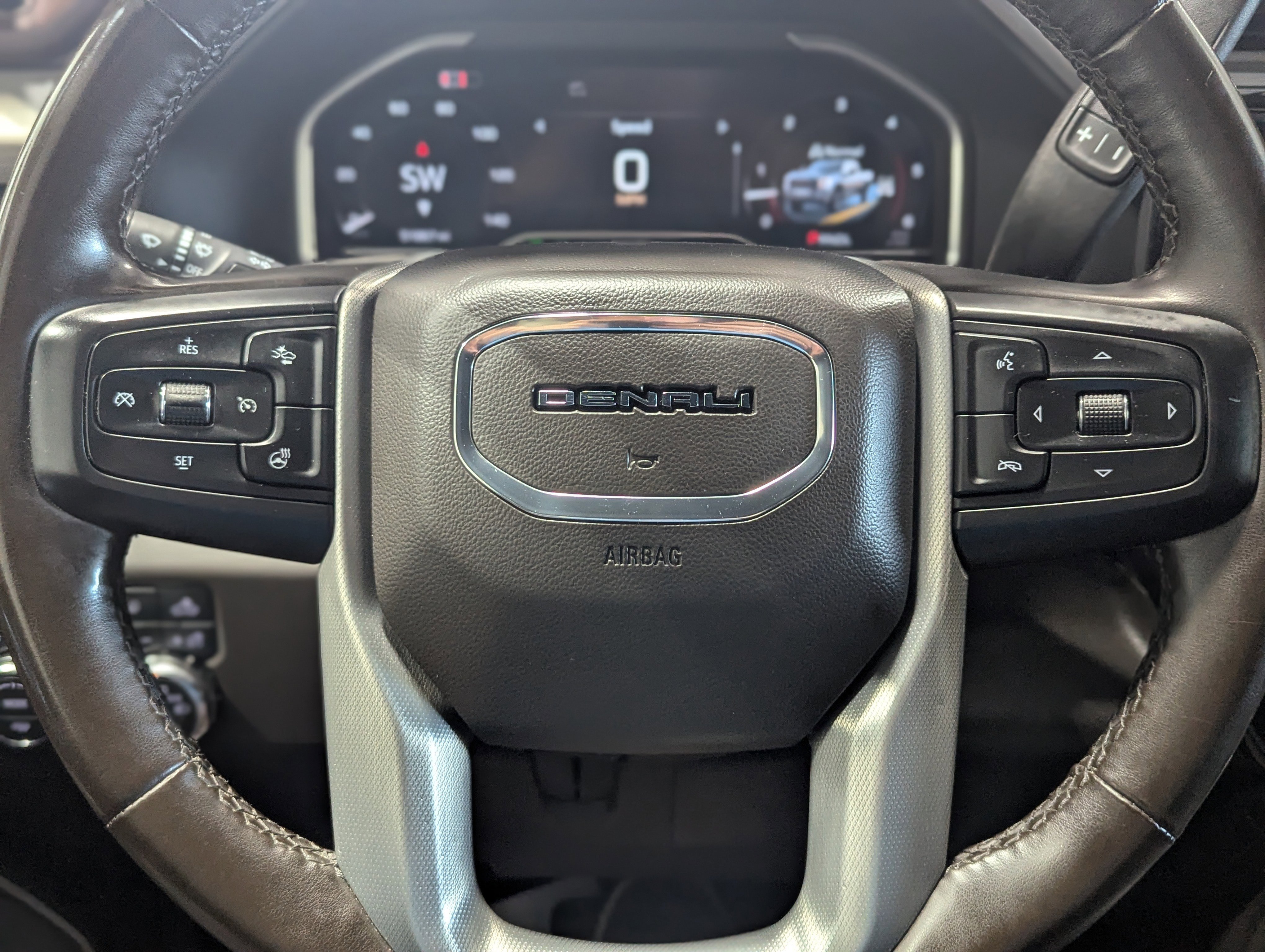 Used 2024 GMC Sierra 3500 Denali w/ Denali Reserve Package image 18