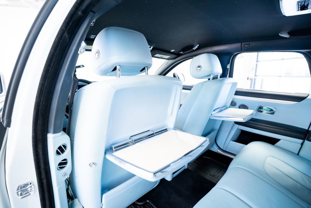 Used 2022 Rolls-Royce Ghost AWD/4WD image 38