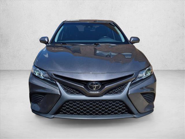 Used 2020 Toyota Camry SE w/ Moonroof Package AWD/4WD image 2
