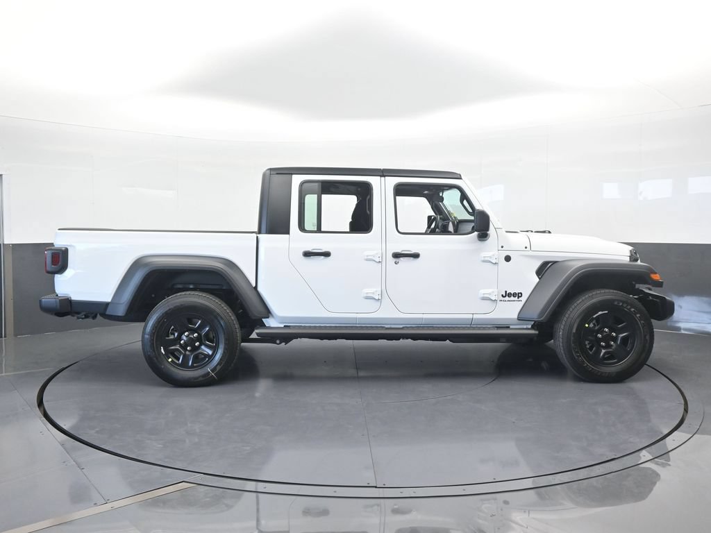 New 2026 Jeep Gladiator Sport AWD/4WD image 7
