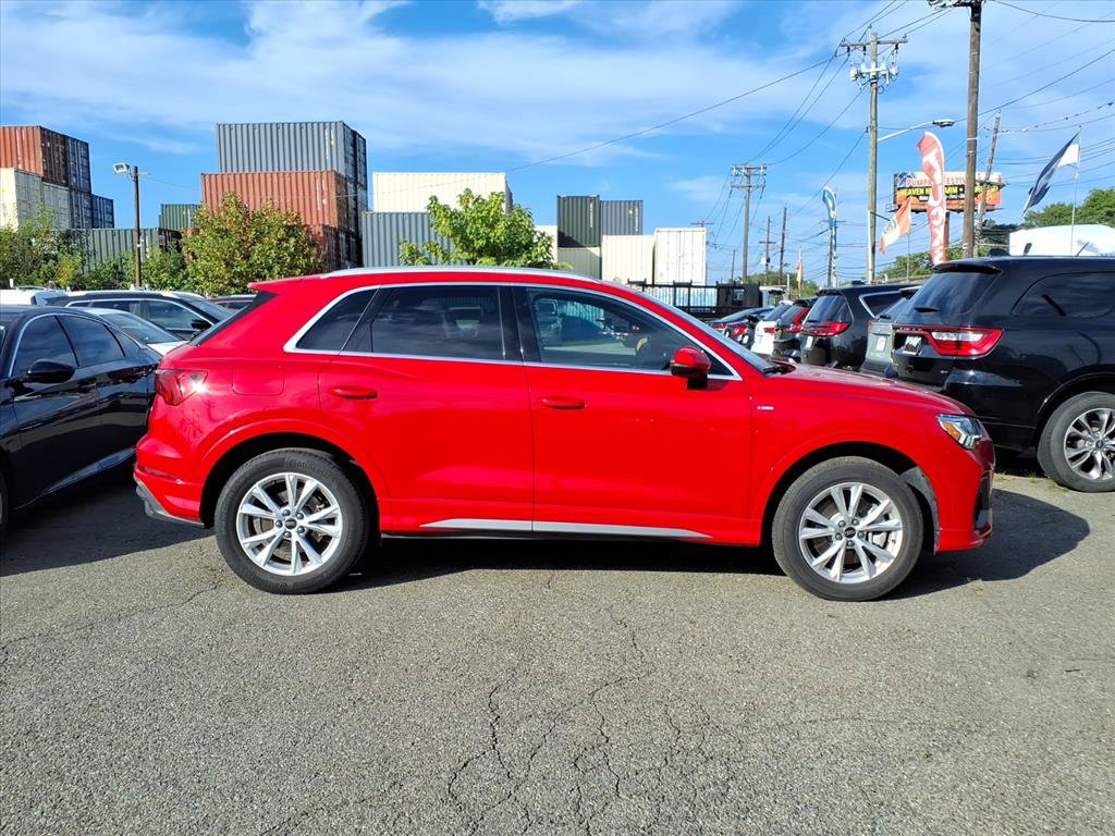Used 2024 Audi Q3 2.0T Premium AWD/4WD image 7
