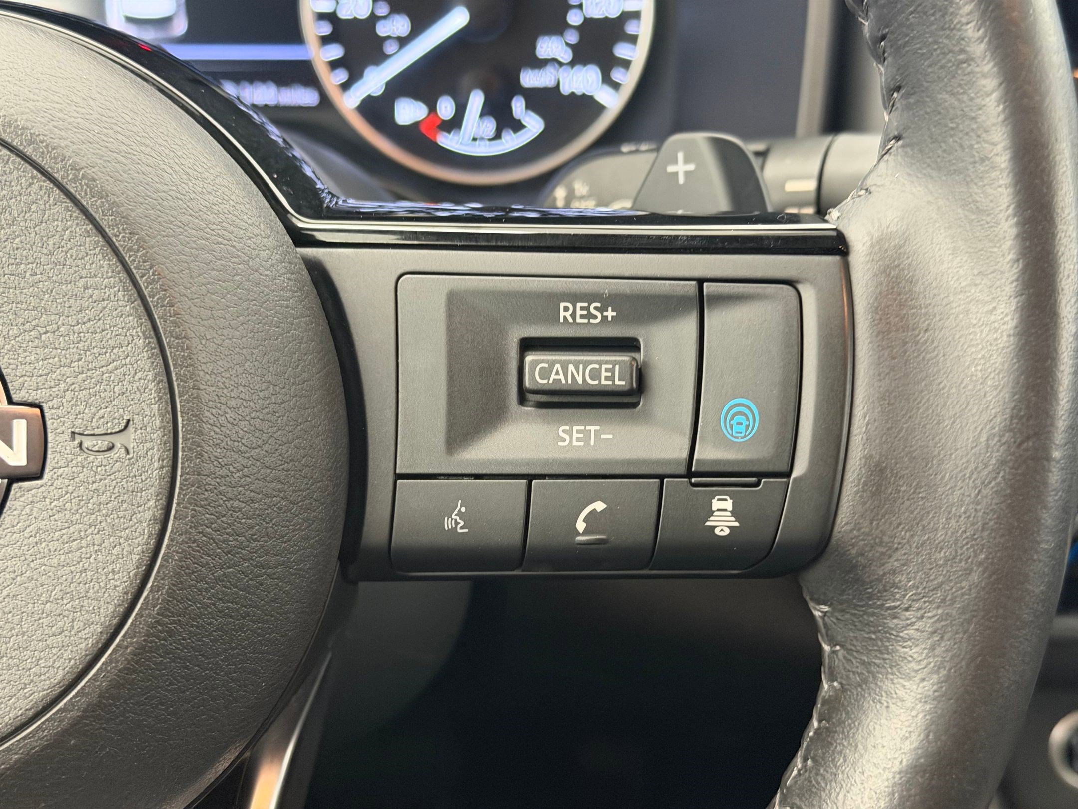 Used 2023 Nissan Rogue SL w/ SL Premium Package image 26