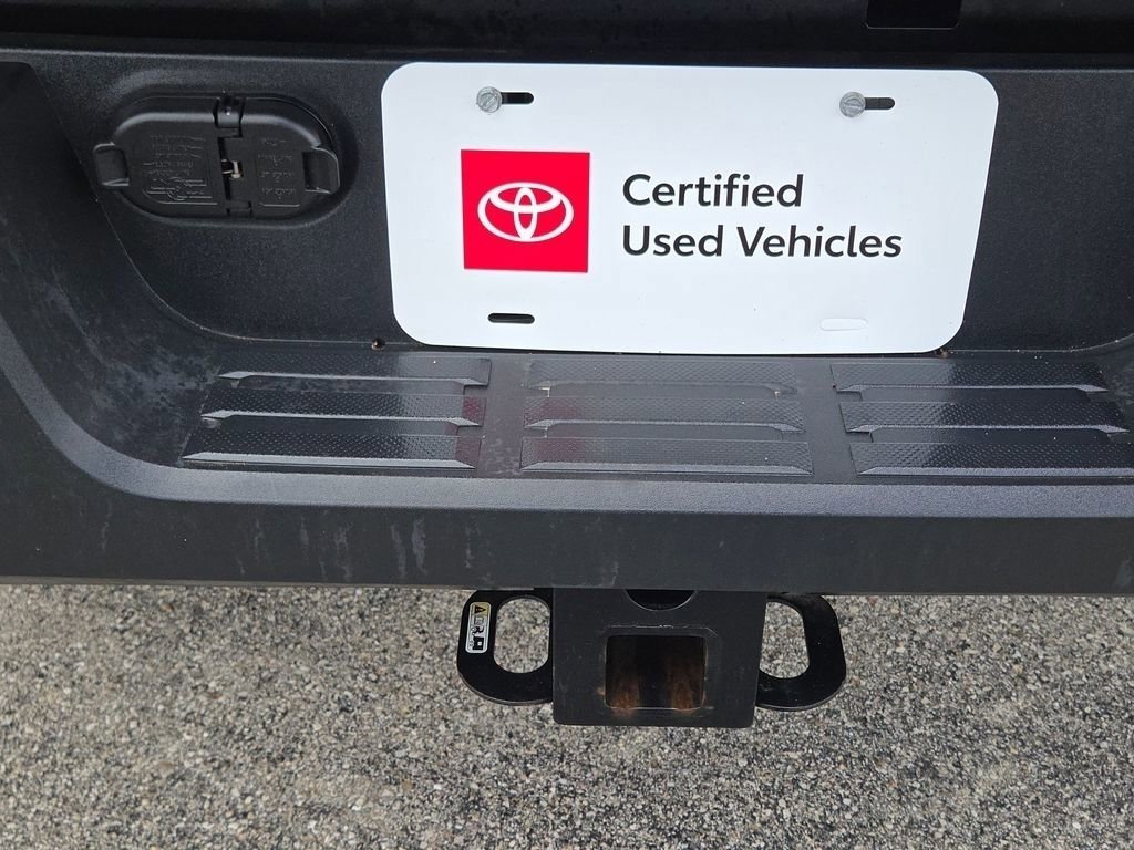 Used 2024 Toyota Tacoma TRD Off-Road AWD/4WD image 26