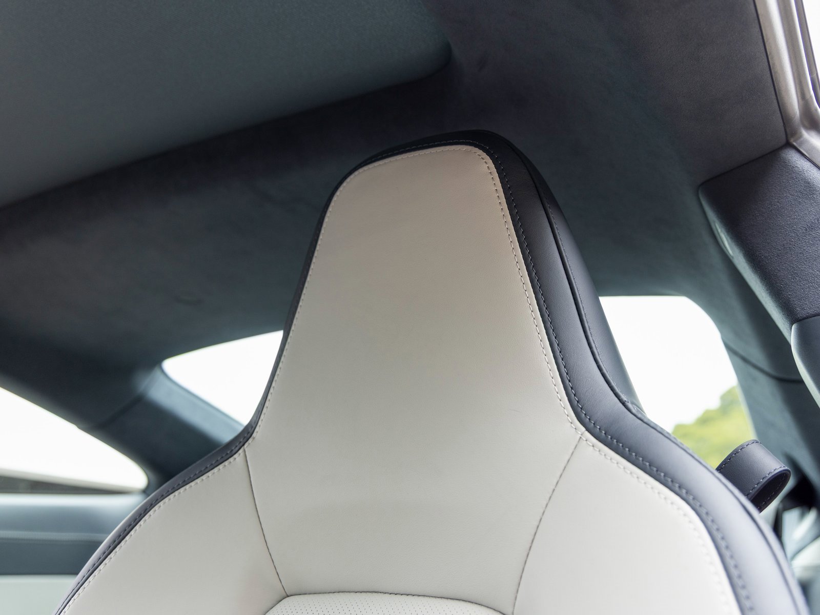 New 2026 Porsche 911 Carrera 4 GTS image 31