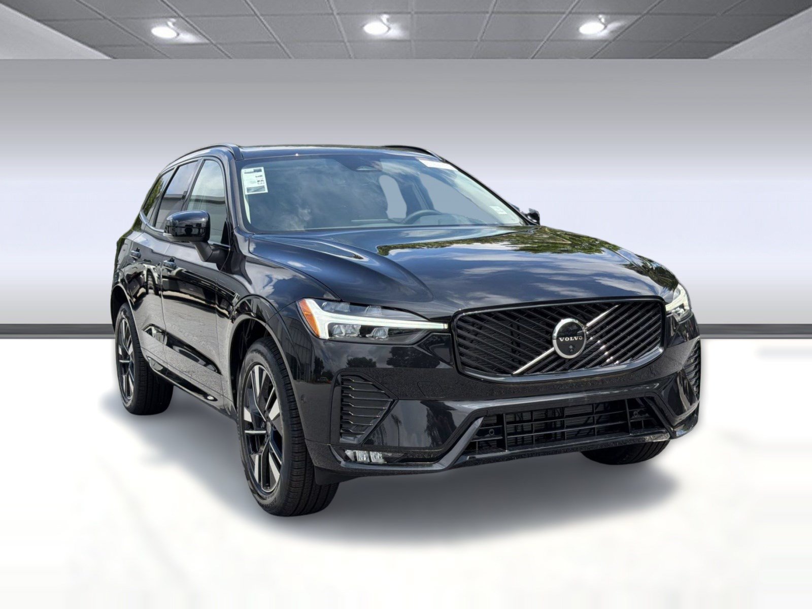 New 2026 Volvo XC60 B5 Plus AWD/4WD image 7