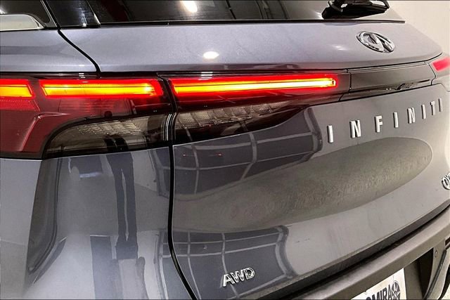 Used 2023 INFINITI QX60 Luxe image 41
