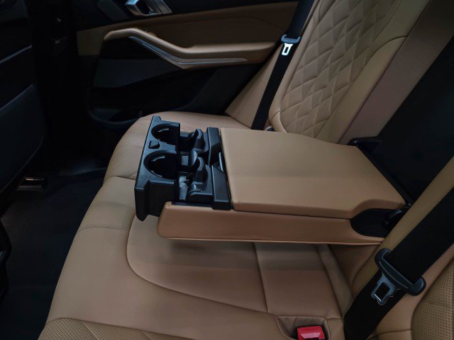 Used 2026 BMW X5 xDrive40i AWD/4WD image 17