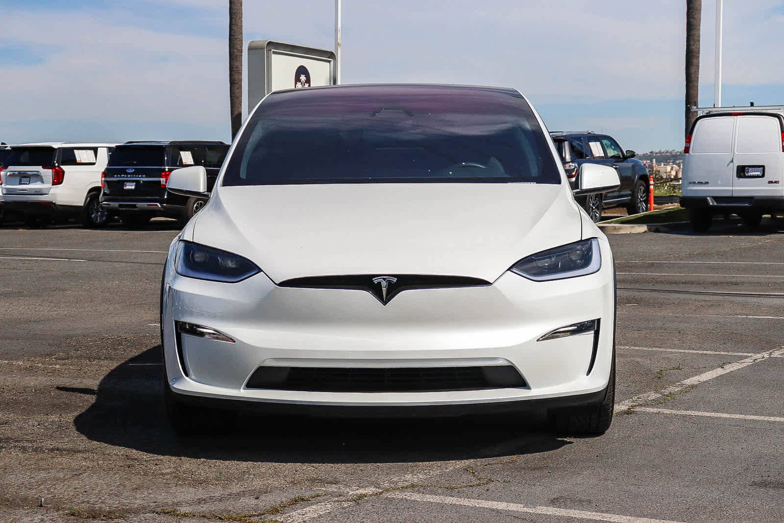 Used 2023 Tesla Model X Plaid image 2