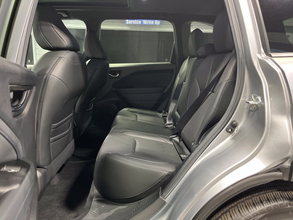 Used 2026 Subaru Forester Limited AWD/4WD image 34