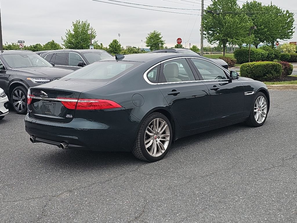 Used 2017 Jaguar XF Prestige AWD/4WD image 13