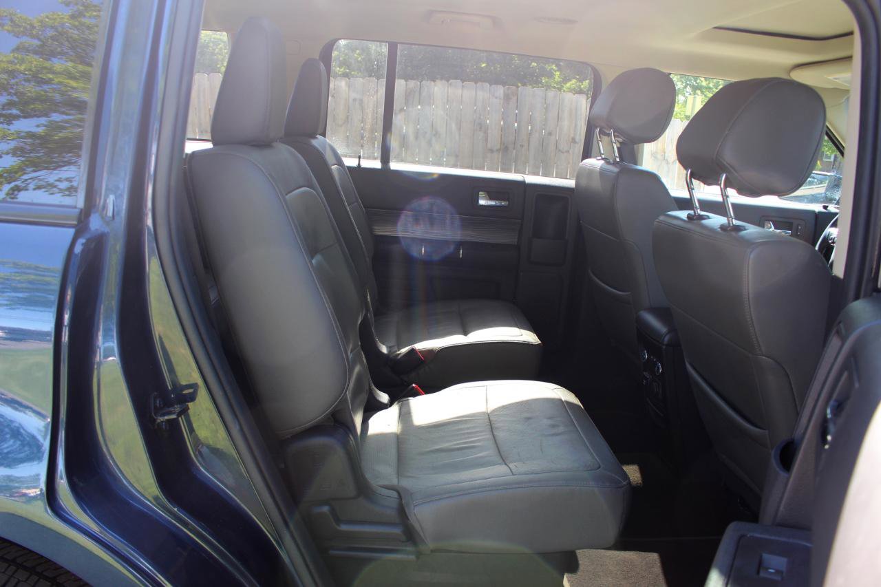 Used 2017 Ford Flex SEL w/ Equipment Group 202A FWD image 40