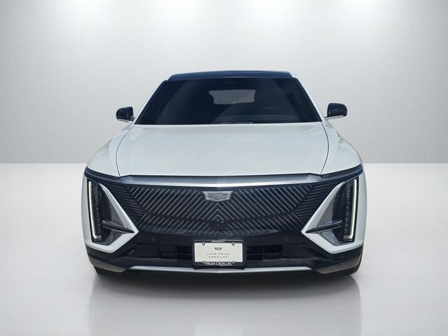 New 2026 Cadillac Lyriq Luxury RWD image 2