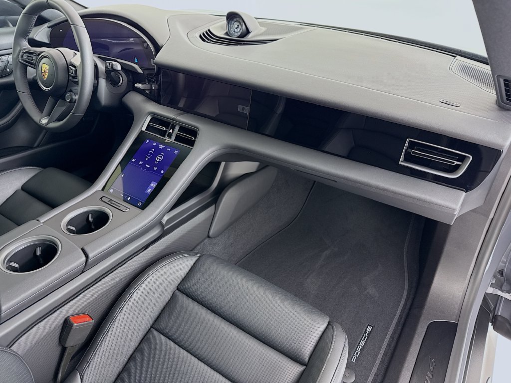 New 2026 Porsche Taycan AWD/4WD image 31