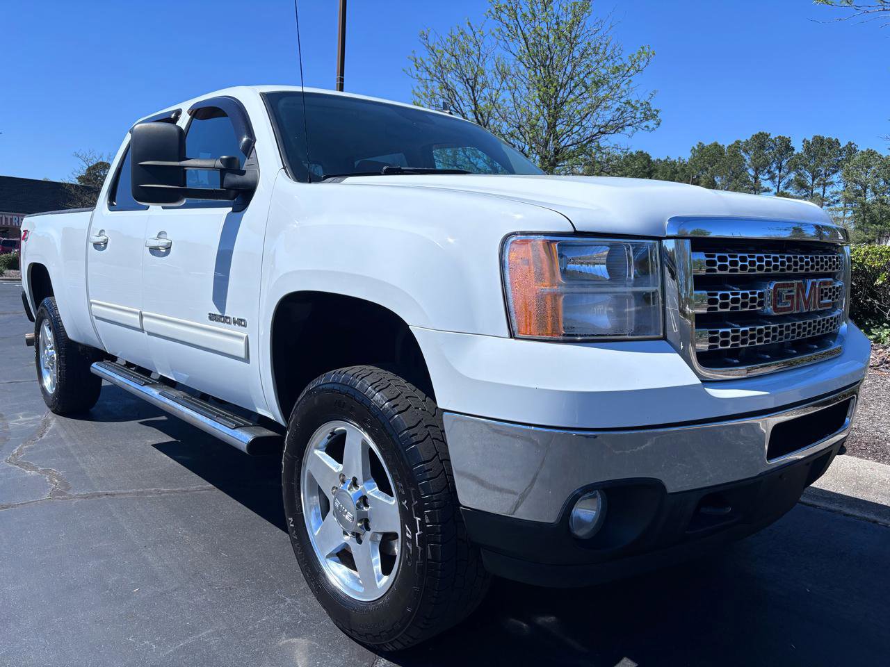 Used 2014 GMC Sierra 2500 SLT w/ SLT Convenience Package image 4