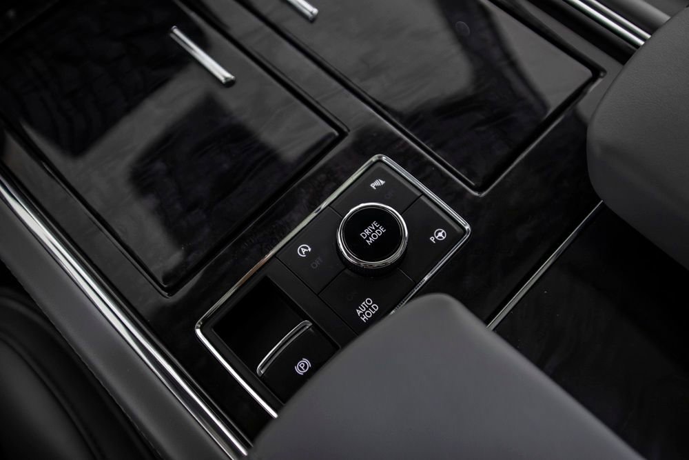 Used 2021 Lincoln Navigator Reserve AWD/4WD image 40