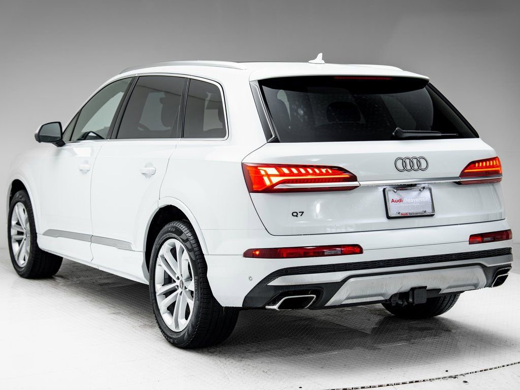 Used 2025 Audi Q7 3.0T Premium Plus w/ Premium Plus Package image 3