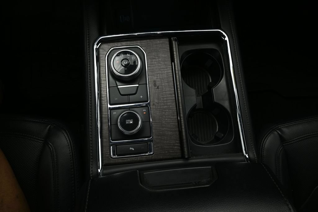 Certified 2021 Ford Expedition Limited AWD/4WD image 28