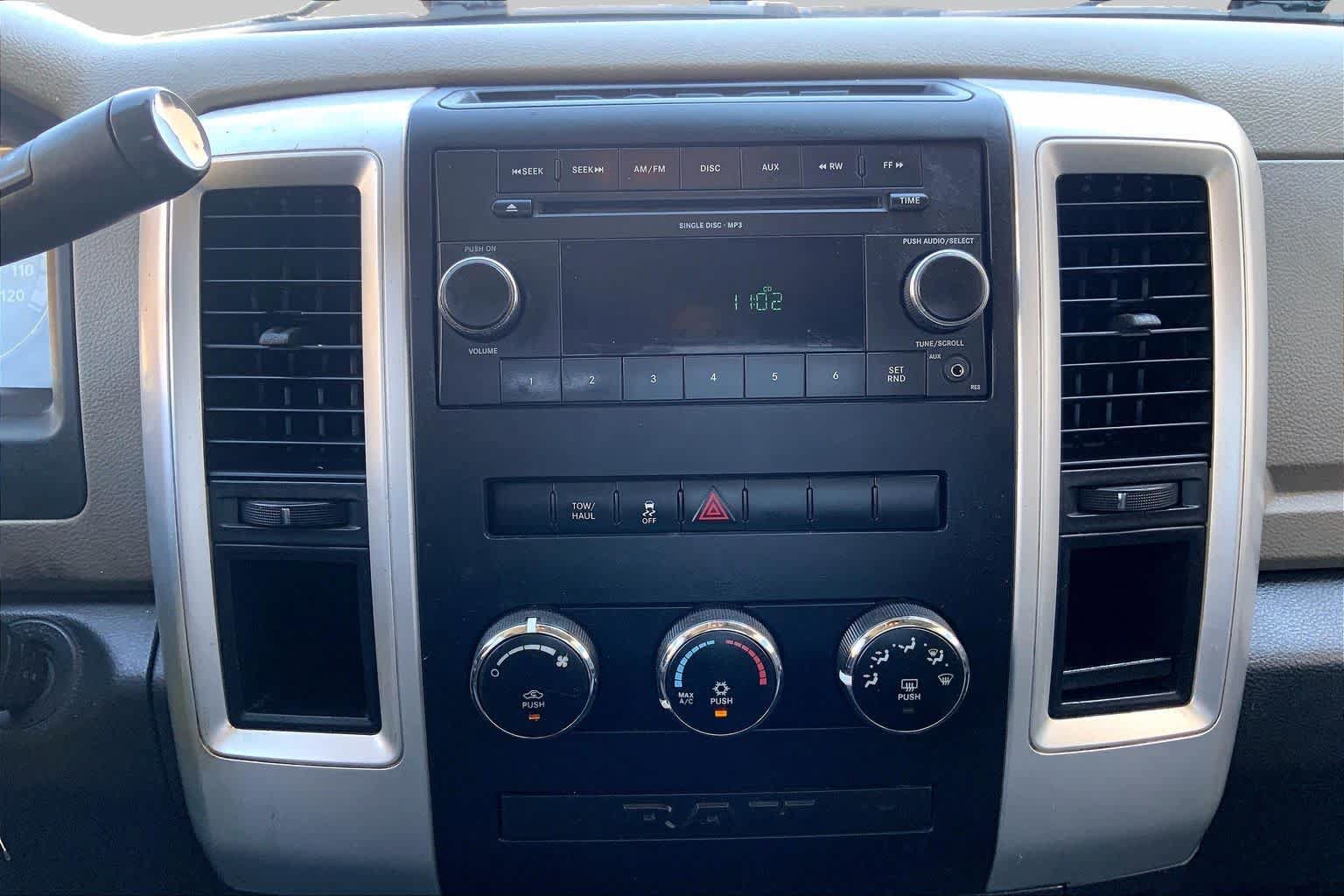 Used 2011 RAM 1500 Classic SLT RWD image 6