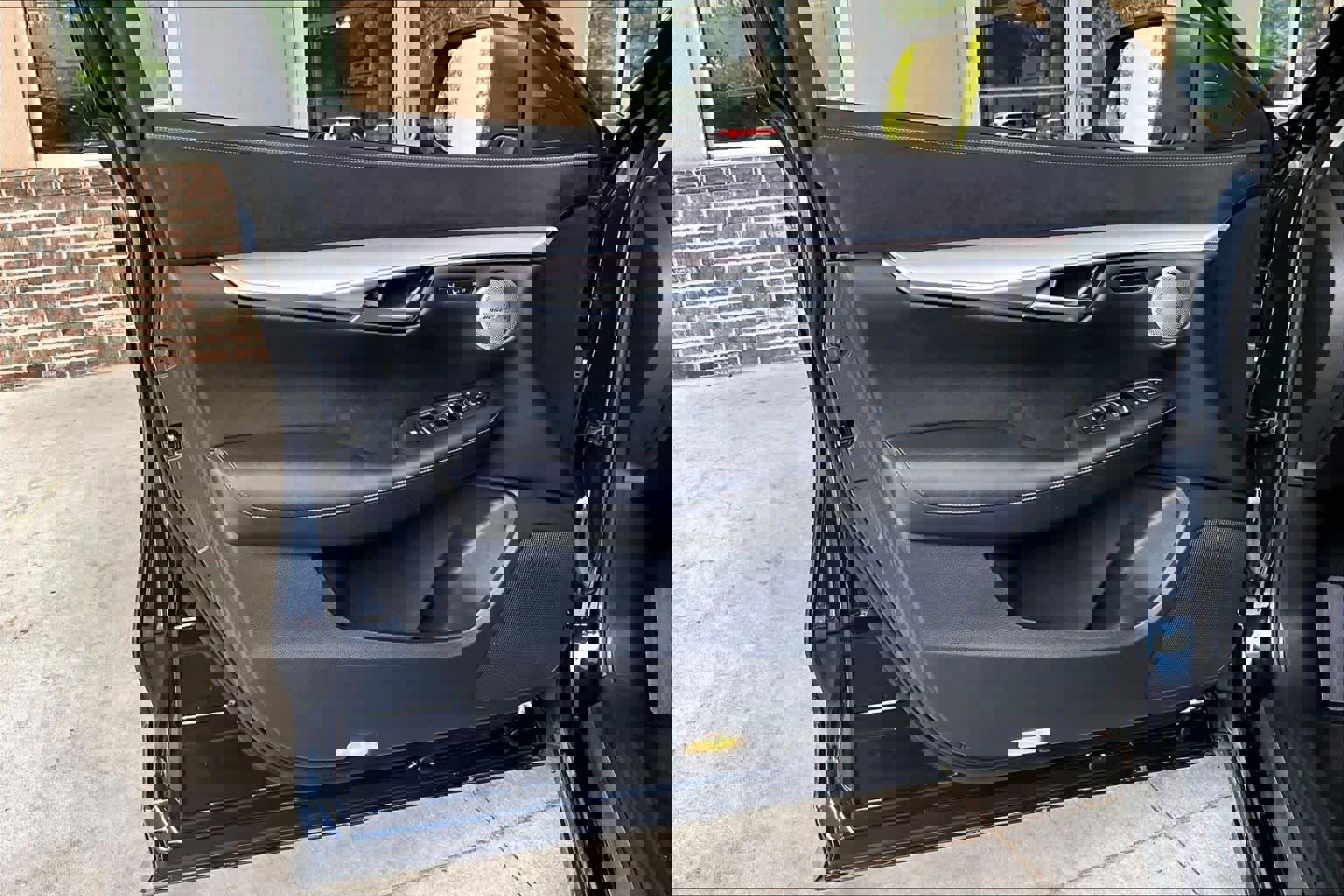 Used 2022 INFINITI QX50 Sensory image 22