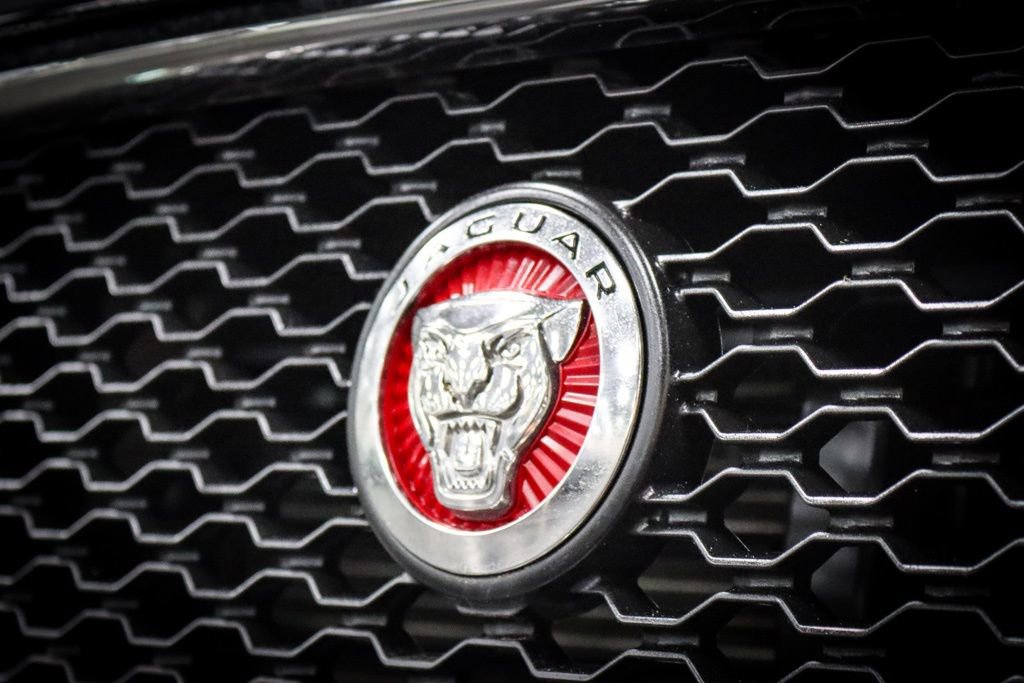 Used 2018 Jaguar F-PACE Prestige AWD/4WD image 11