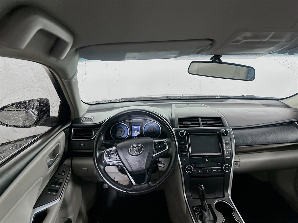 Used 2017 Toyota Camry XLE image 21