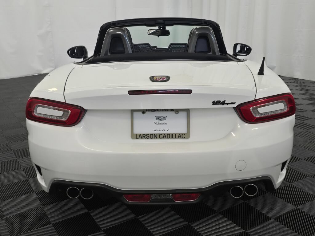Used 2017 FIAT 124 Spider Abarth RWD image 4