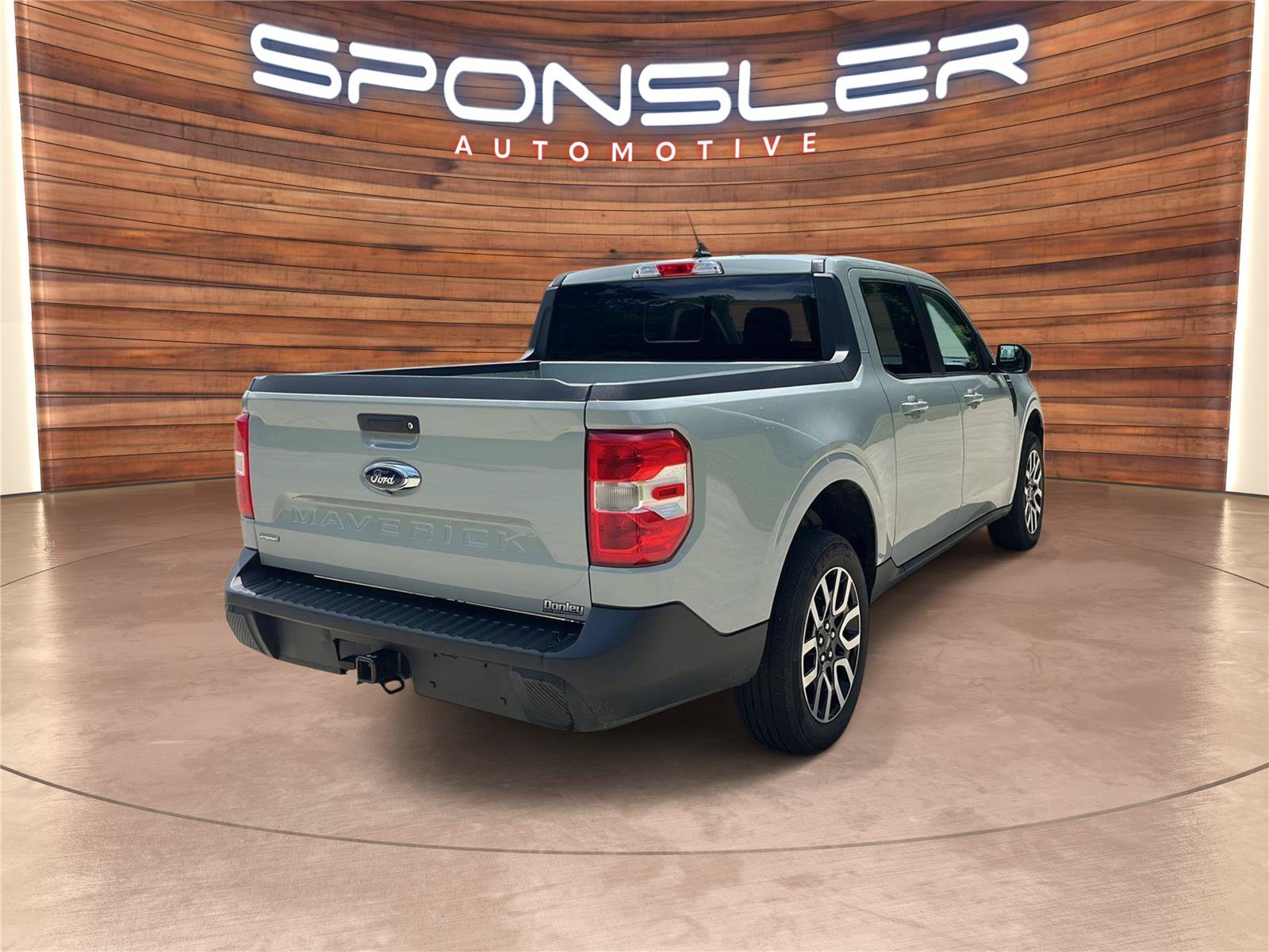 Used 2023 Ford Maverick Lariat FWD image 7