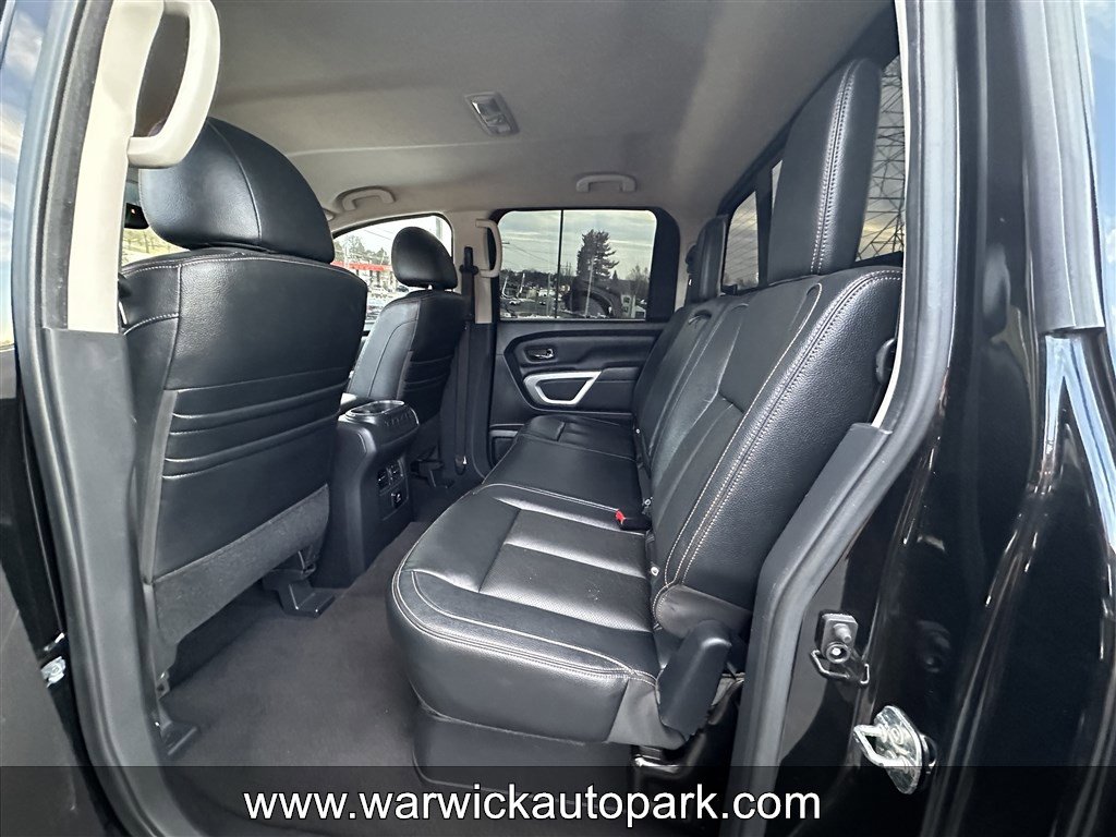 Used 2017 Nissan Titan SV RWD image 9