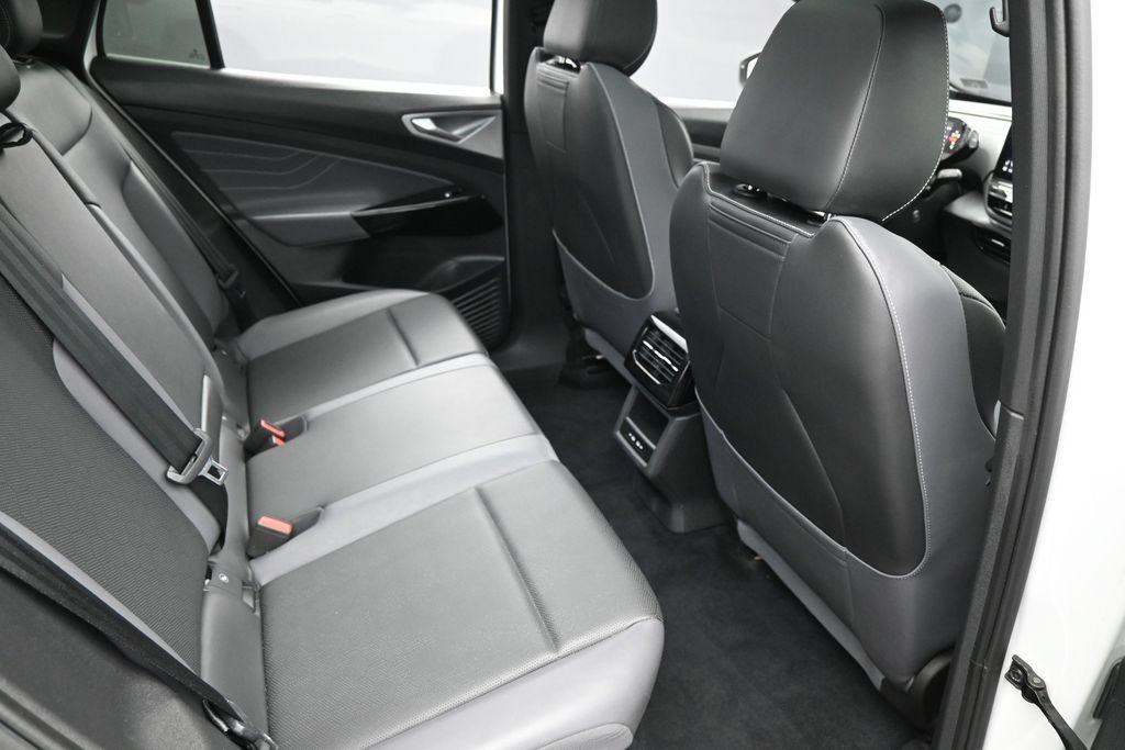 Used 2023 Volkswagen ID.4 S RWD image 30