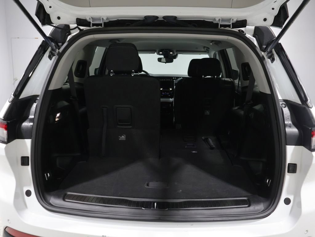 Certified 2023 Jeep Grand Cherokee L Laredo AWD/4WD image 5
