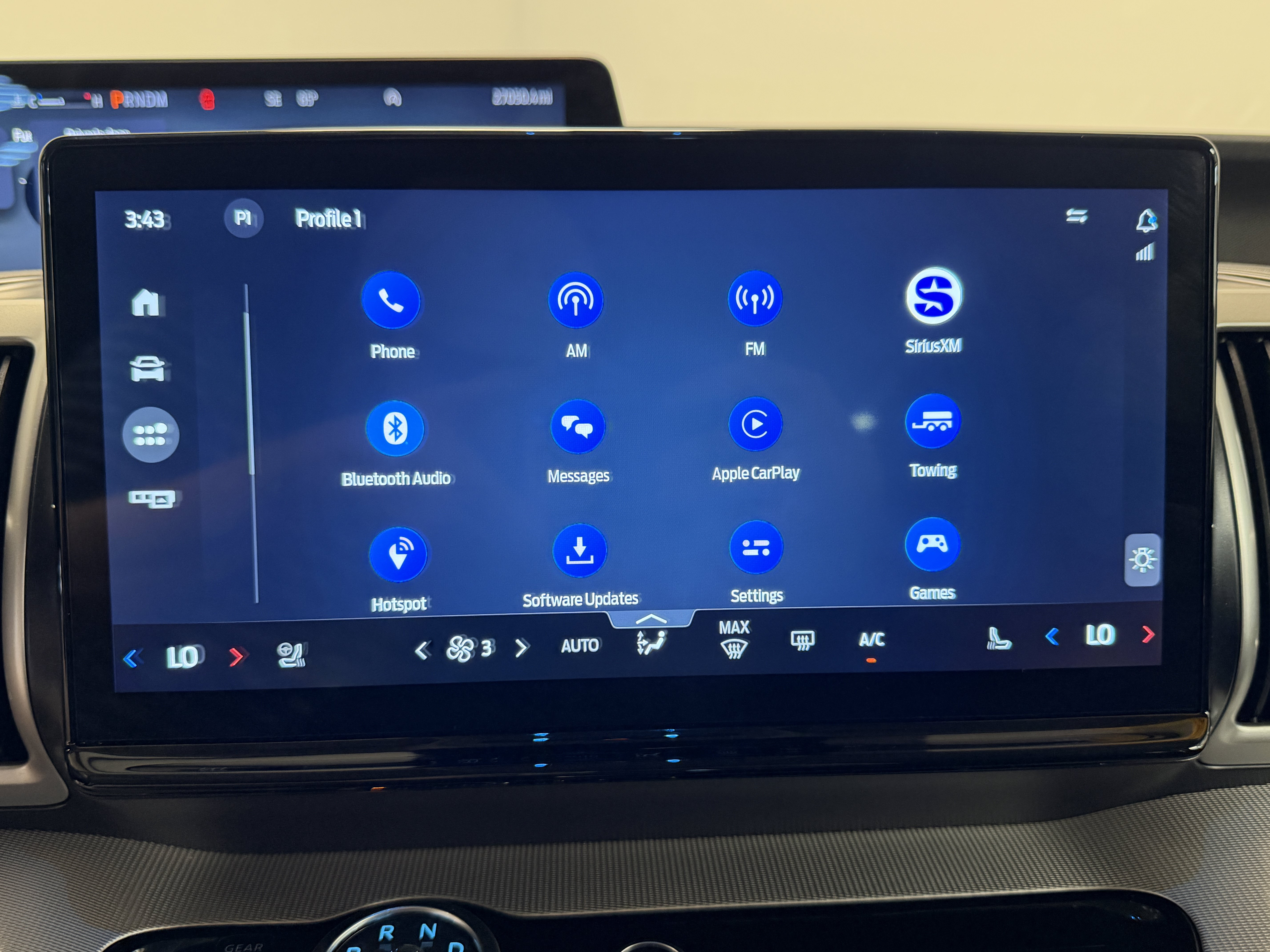 Used 2025 Ford Expedition Active AWD/4WD image 7