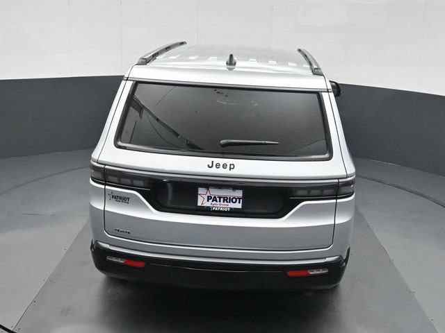 Used 2026 Jeep Grand Wagoneer Limited AWD/4WD image 36