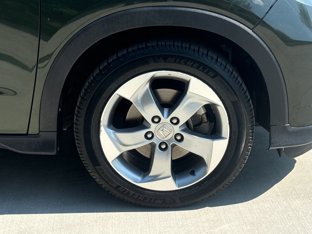 Used 2016 Honda HR-V LX image 11