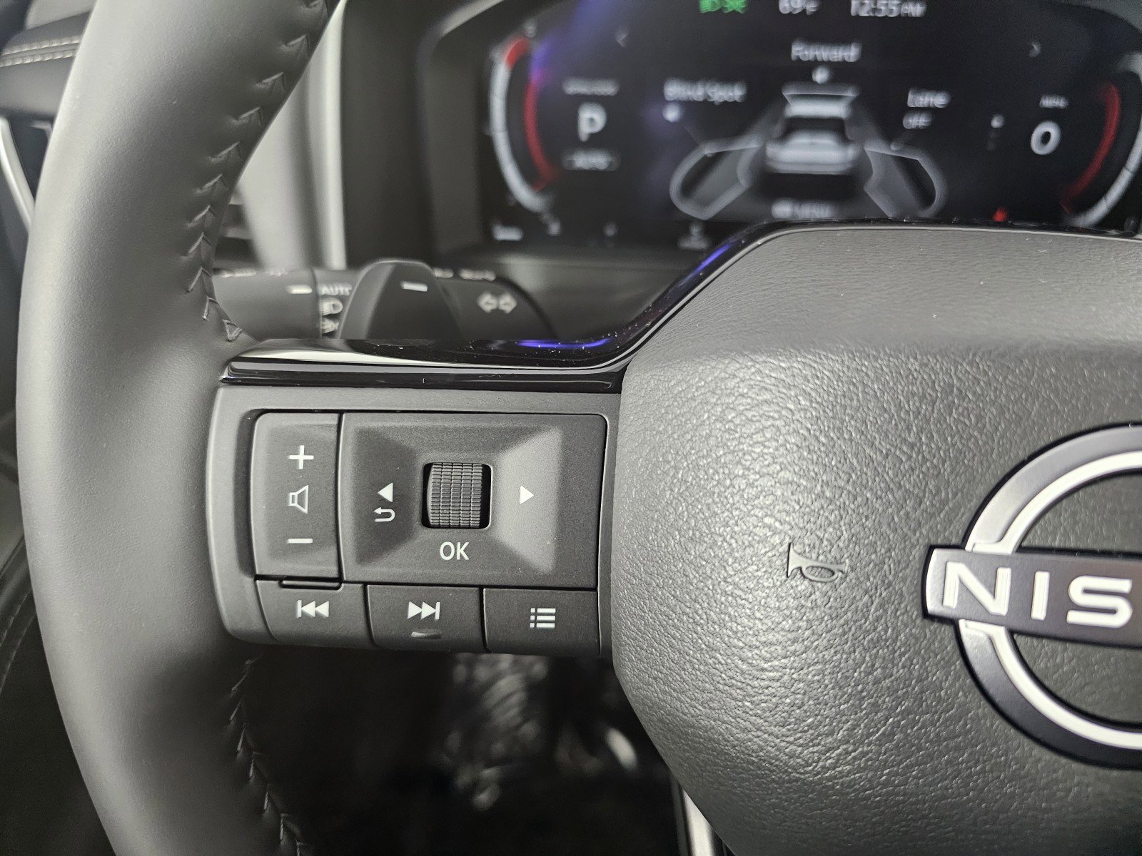 New 2026 Nissan Rogue Platinum image 28