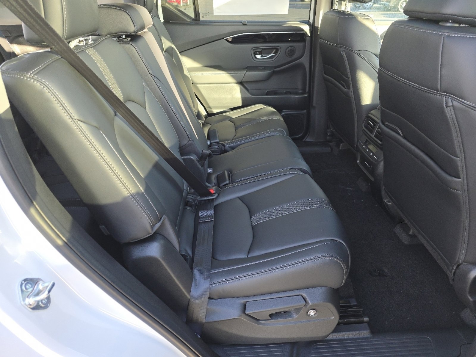 New 2025 Honda Pilot Touring image 23