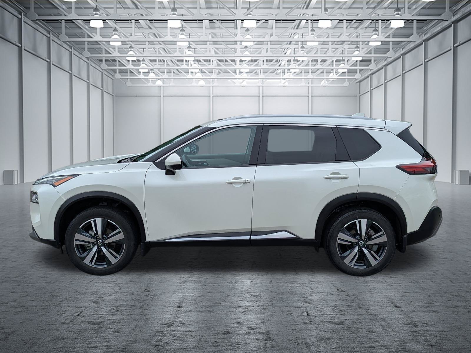 Used 2021 Nissan Rogue SL AWD/4WD image 2