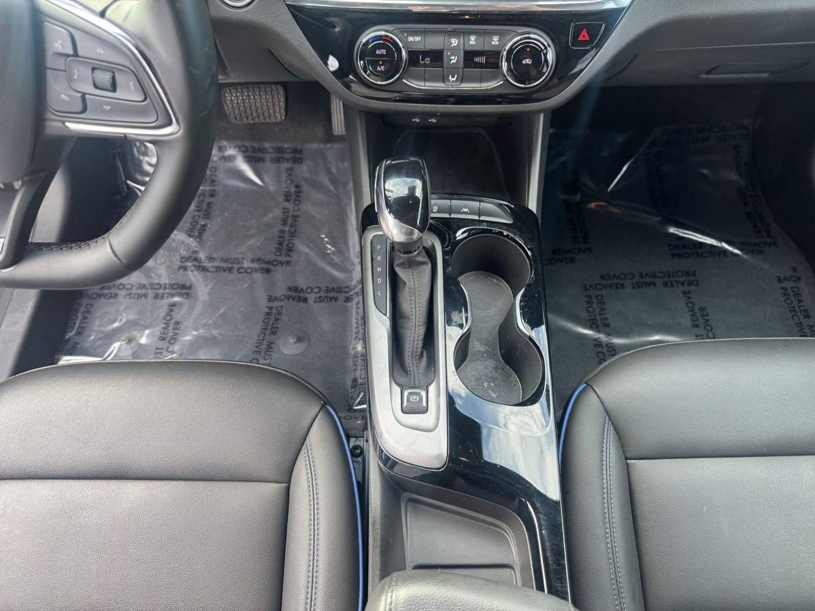 Used 2025 Buick Envista Sport Touring image 40