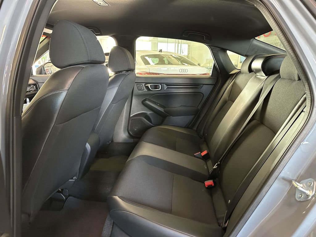 Used 2023 Honda Civic Sport image 13