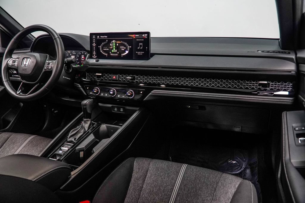 Used 2025 Honda Accord Sport image 19