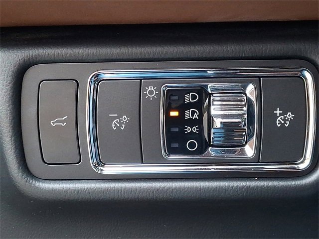 Used 2023 Lincoln Aviator Reserve w/ Equipment Group 201A image 28