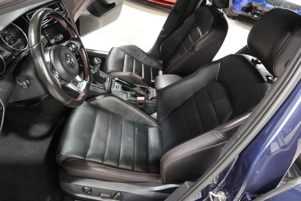 Used 2019 Volkswagen GTI Autobahn FWD image 19