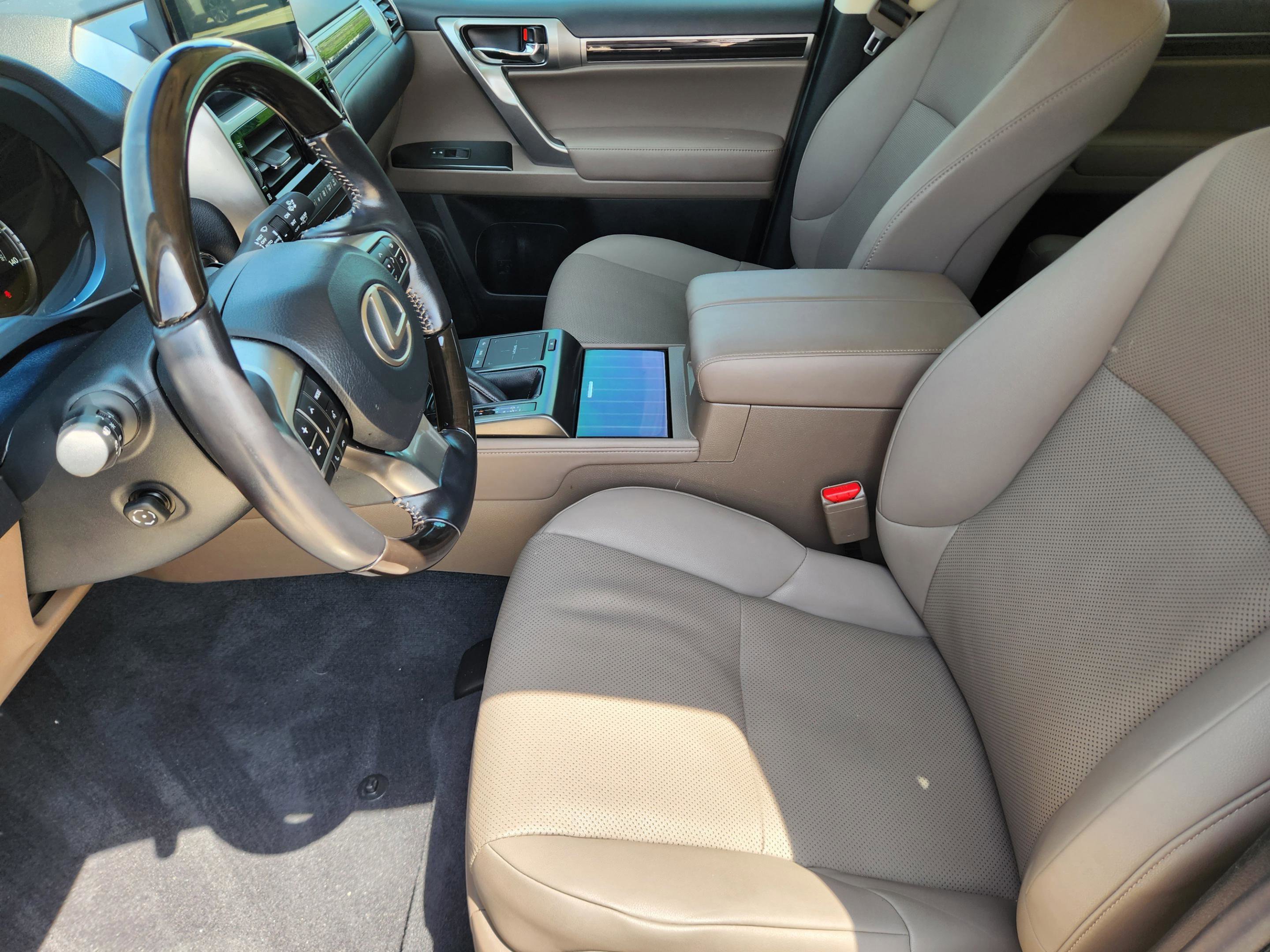 Used 2022 Lexus GX 460 Premium w/ Premium Plus Package AWD/4WD image 5