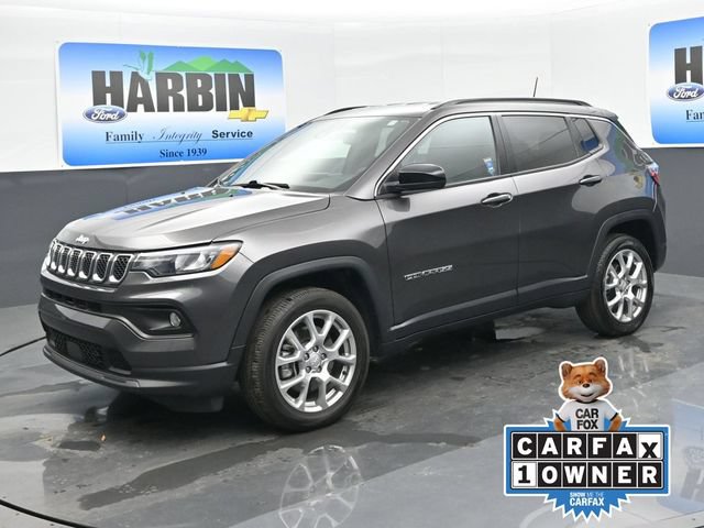 Used 2023 Jeep Compass Latitude video 1