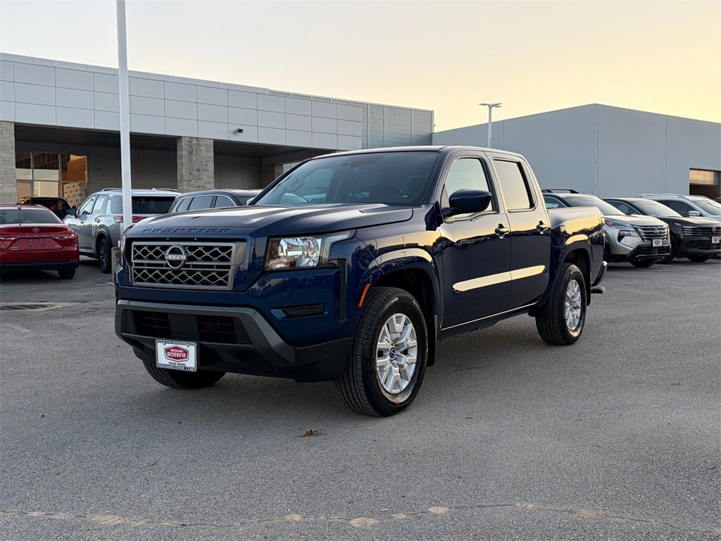Used 2022 Nissan Frontier SV w/ Technology Package image 7
