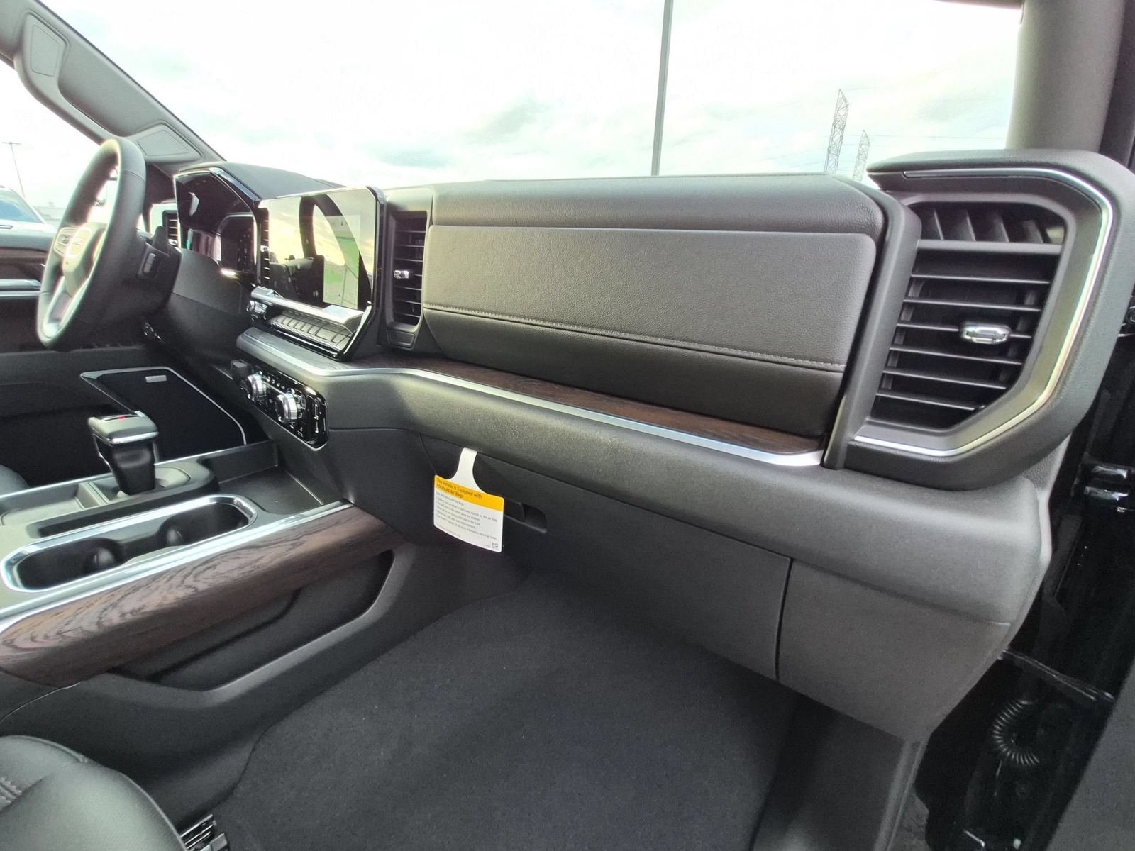 New 2026 GMC Sierra 1500 SLT w/ SLT Premium Package AWD/4WD image 32