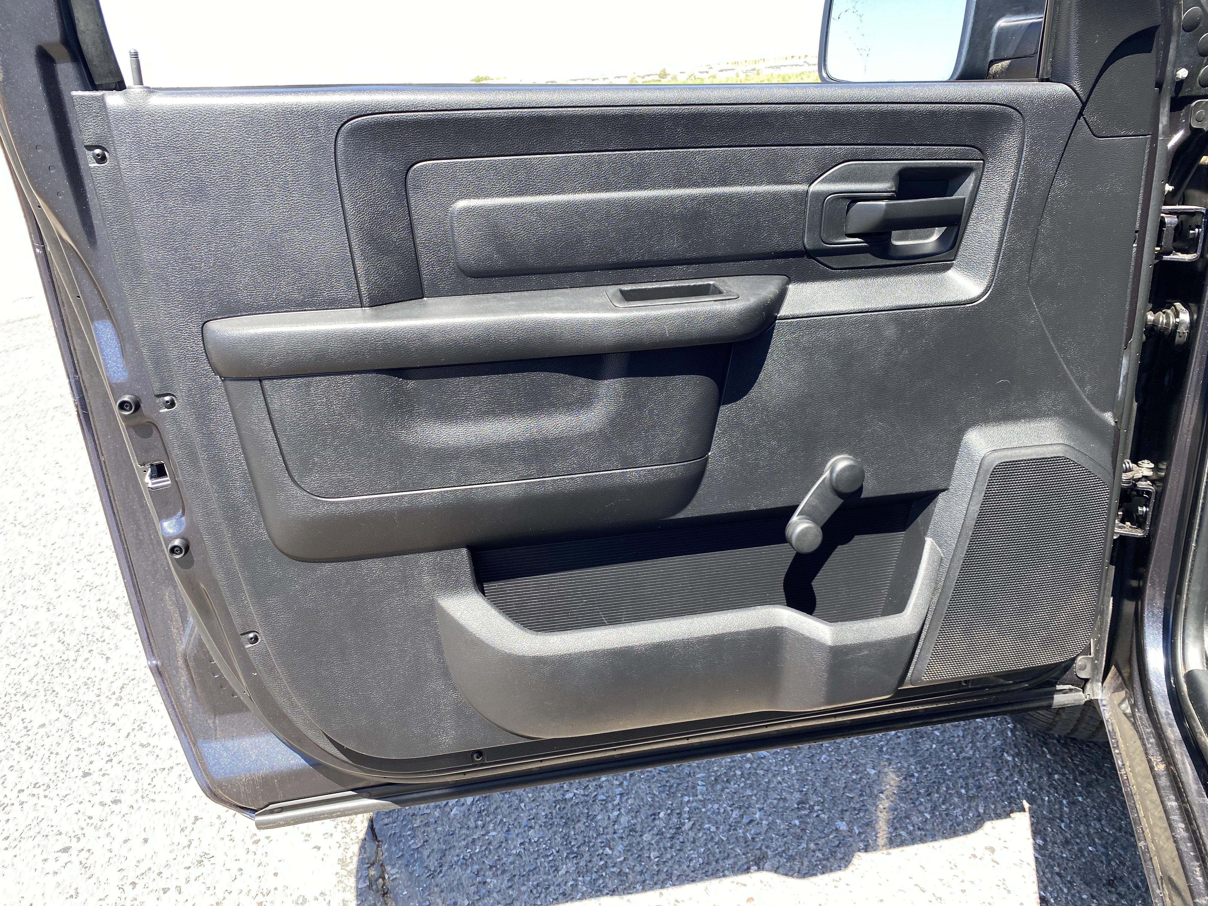 Used 2016 RAM 1500 Express RWD image 16