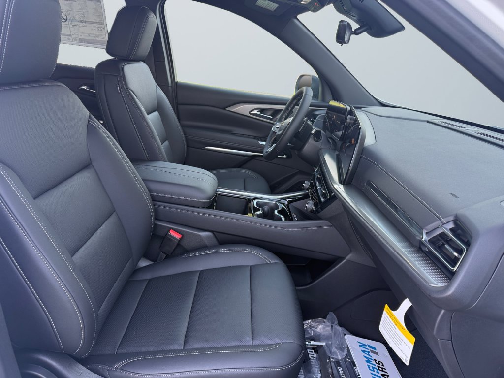 New 2027 Chevrolet Traverse LT w/ Driver Confidence Package FWD image 15
