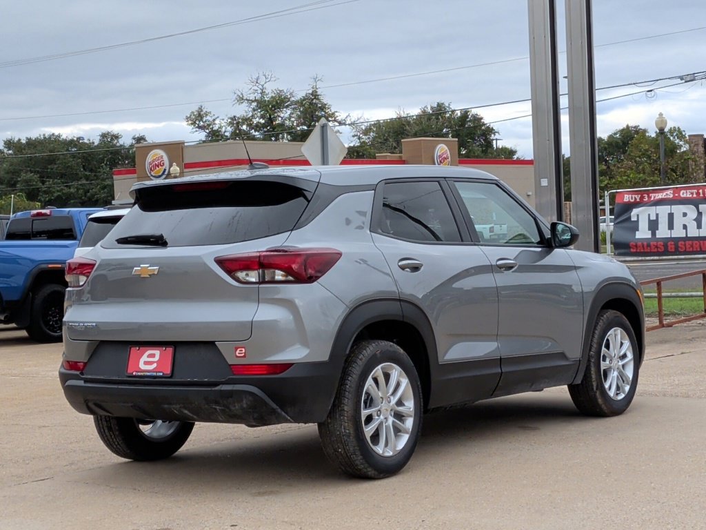 New 2026 Chevrolet TrailBlazer LS w/ LS Convenience Package FWD image 8