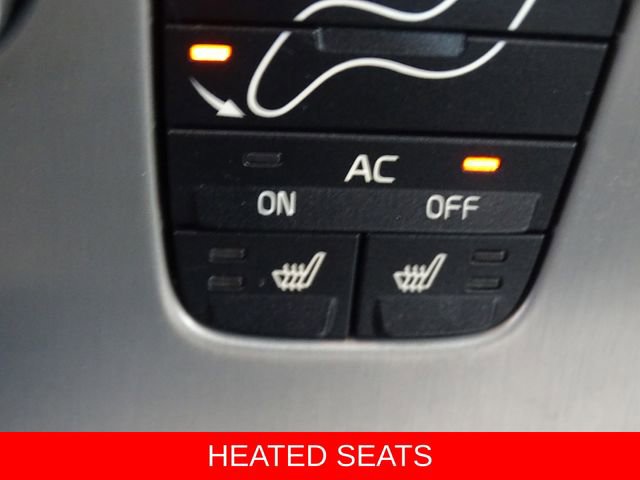 Used 2007 Volvo C70 T5 image 13