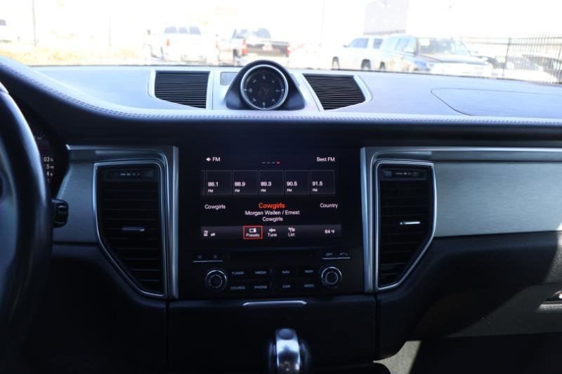 Used 2017 Porsche Macan GTS image 24